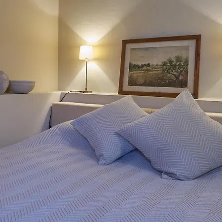 The Corner House Of - A Stroll From The Beach, In The Heart Of The Old Town